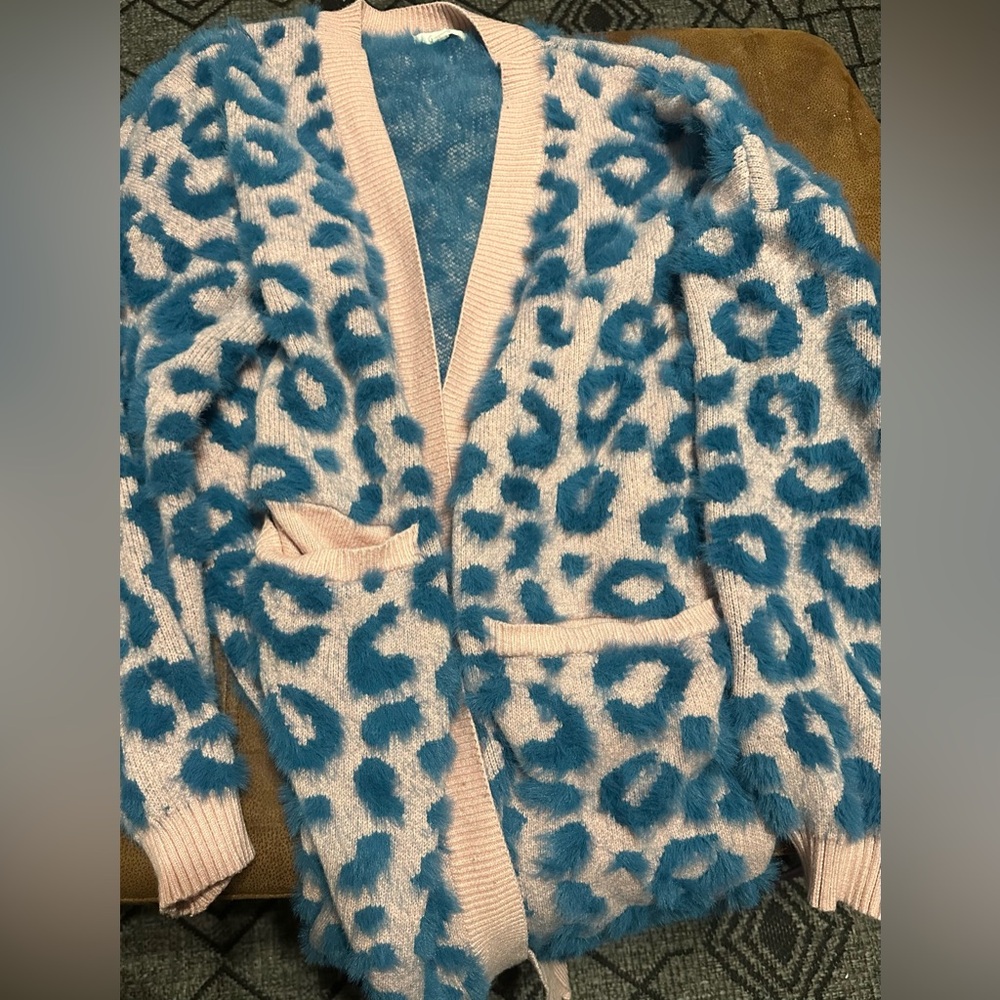 Soft sweater pink and blue print